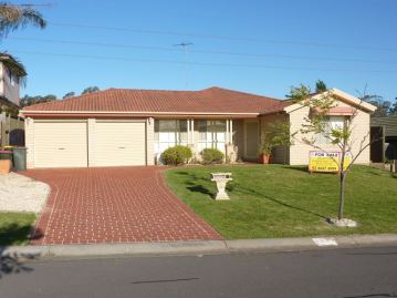 MASSIVE HOME ON 900m2