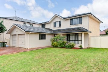 **SOLD**Imposing Home And Potentail Granny Flat