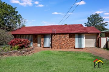 Family Home Near Town Centre - 4 Kentwood Place